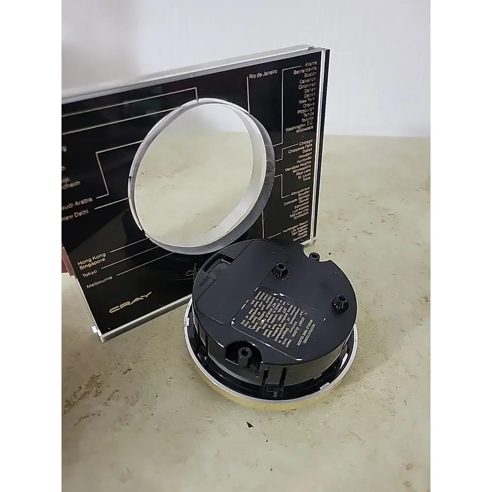Cray Wood Base - Selco Quartz World Time Clock - 1988 Works